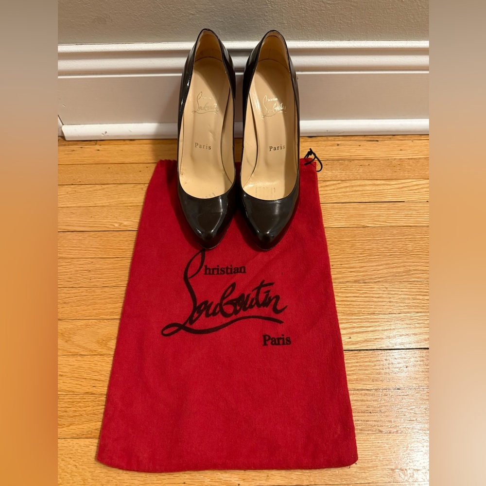 Christian Louboutin Brown Patent Pumps with Red Dust Bag